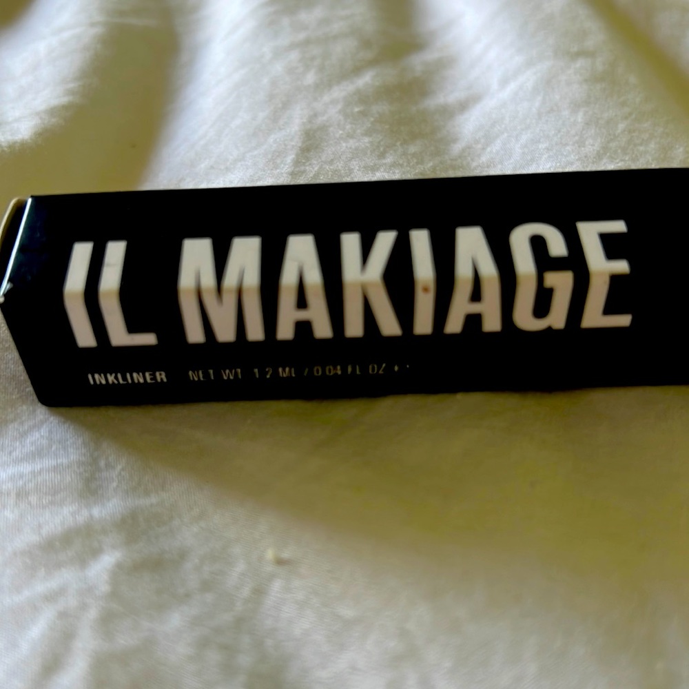 IL MAKIAGE Inkliner Black